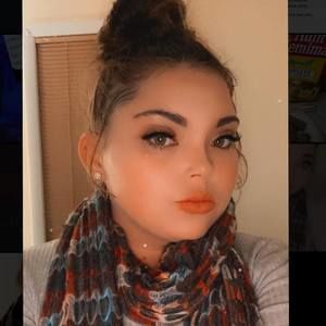 Meet your Posher, Alayna